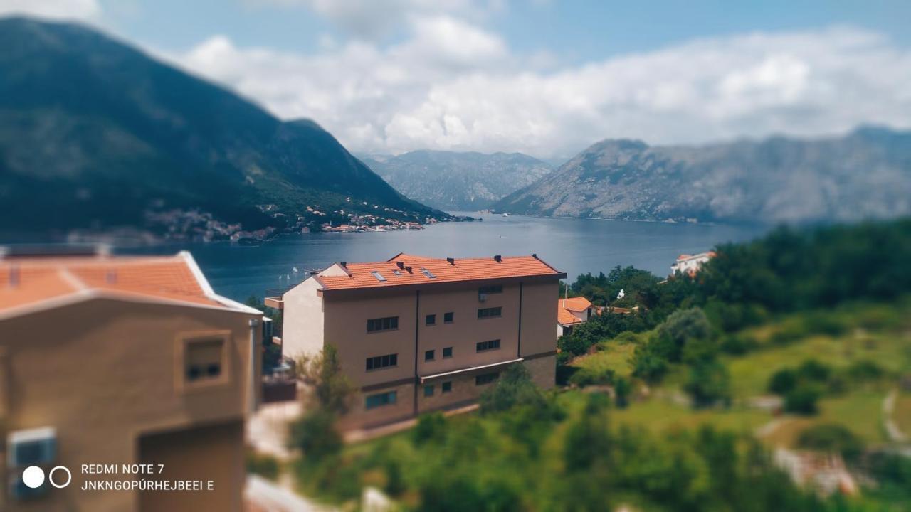Vista Di Cattaro Appartement Buitenkant foto
